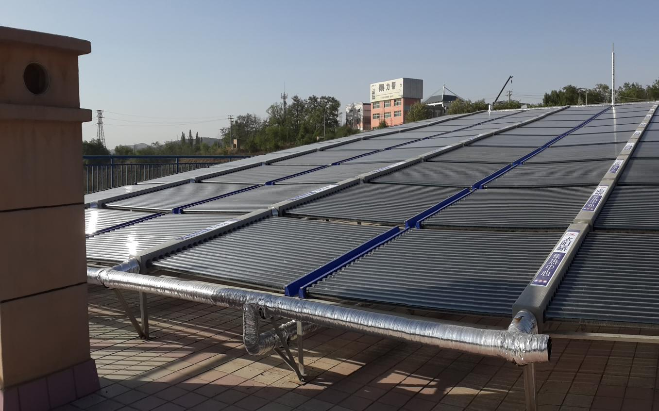 隴鑫商務酒店太陽能熱水系統(tǒng)